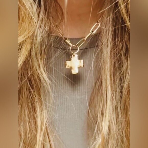 Cross Pendant Necklace Waterproof Chunky Gold Cross Necklace Layering Necklace - Picture 8 of 13